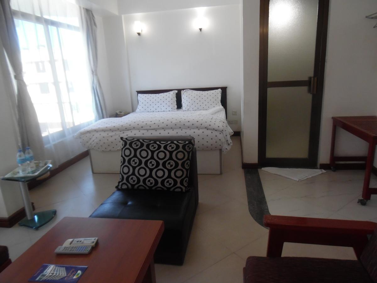 Florida Executive Inn Νταρ ες Σαλάμ Εξωτερικό φωτογραφία
